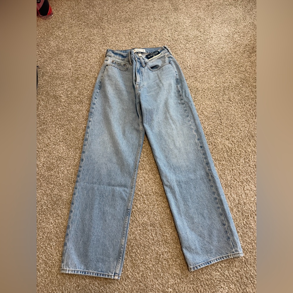 Abercrombie & Fitch Curve Love The Slouchy Jean mid rise